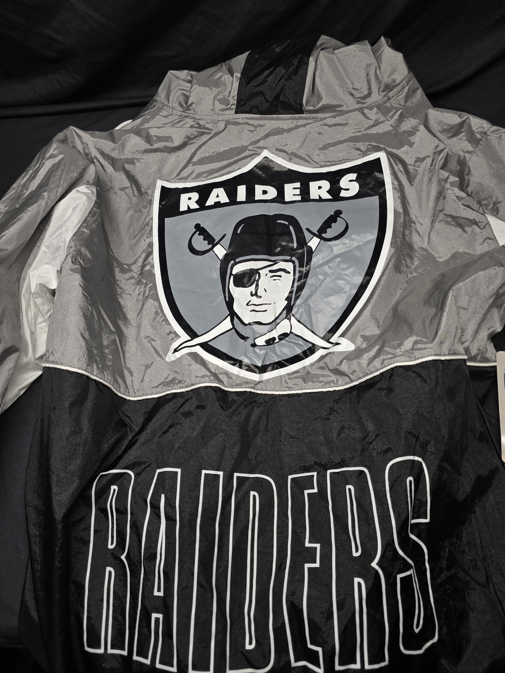 NFL Riders by Lee Women's Black & Gray Windbreaker Jacket - Picture 7 of 8